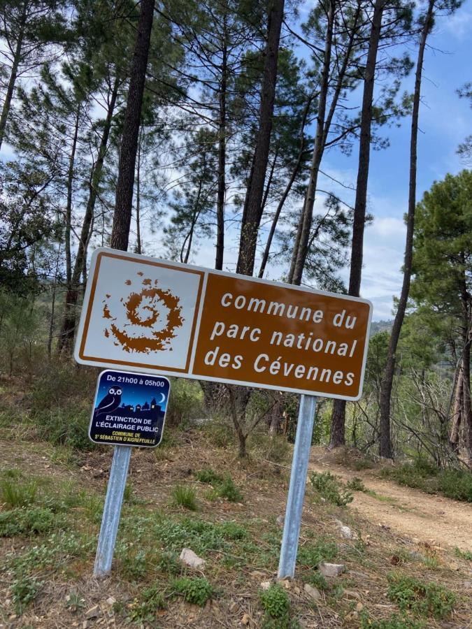 La Frigoule, Un Gite Au Coeur Du Parc Des Cevennes Generargues エクステリア 写真
